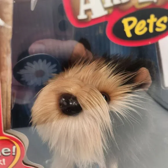 Playmates Amazing Pets Cold Nose Puppy Yorkshire Terrier Open Box Barks Wag Tail - Picture 2 of 16